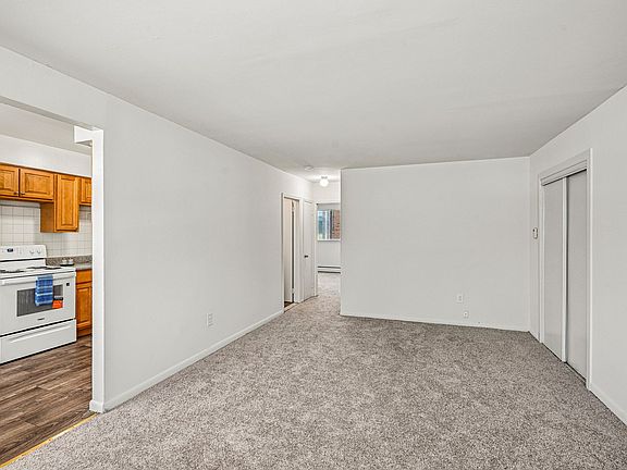 4th image of 413 N Warwick Rd #25A