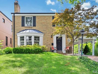 8124 Stratford Dr, Saint Louis, MO, 63105