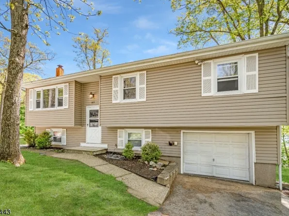 109 Fontaine Rd, Hopatcong Boro, NJ 07843