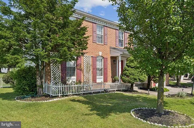 2117 Cross Trails Rd — Photo 3