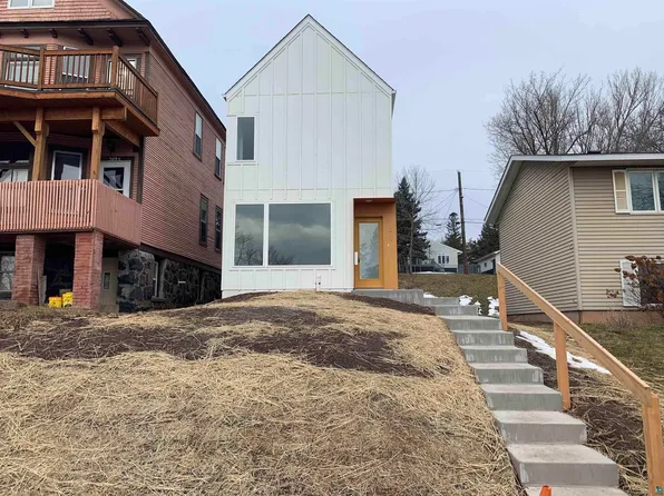 311 E 7th St, Duluth, MN 55805