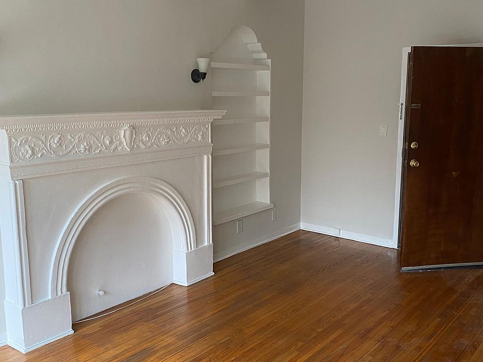1st image of 656 S Burnside Ave #3
