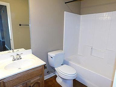 5th image of 13322 Country Meadow Ln