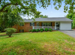 9763 Lees Mill Rd, Warrenton, VA 20186