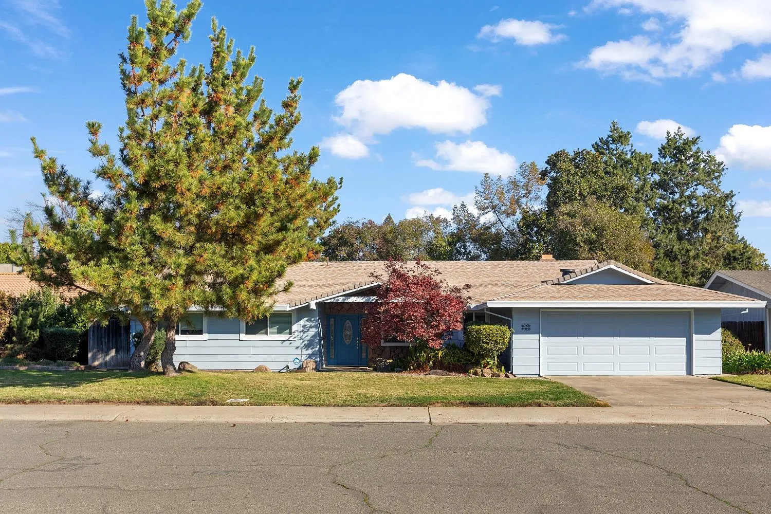 245 Riverbrook Way photo 1