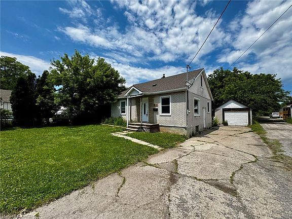 2nd image of 89 Lincoln Ave