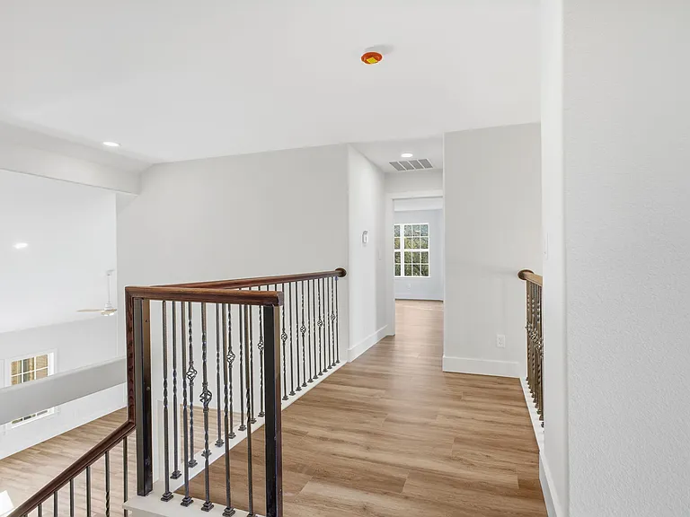 3011 River Way — Photo 34