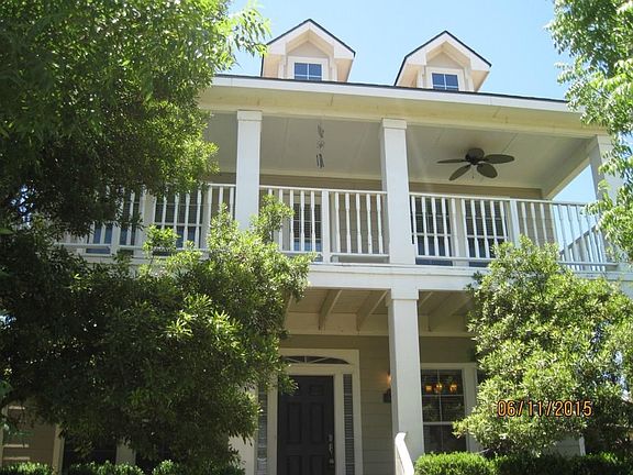 2nd image of 1601 Cambridge Dr