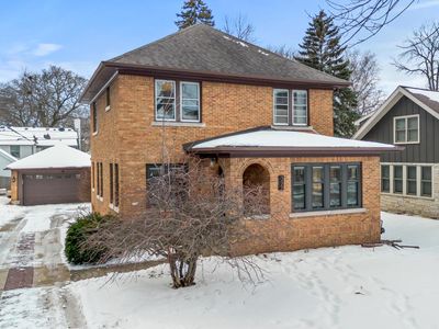 333 East Day AVENUE, Whitefish Bay, WI, 53217