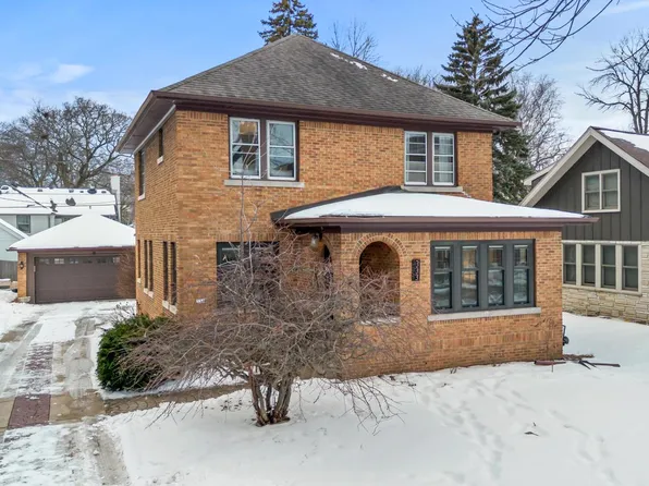 333 East Day AVENUE, Whitefish Bay, WI 53217