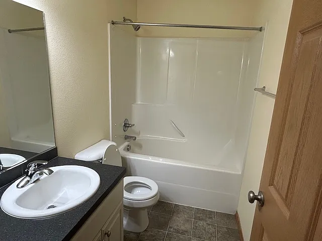 145 S Quadrant St — Photo 8