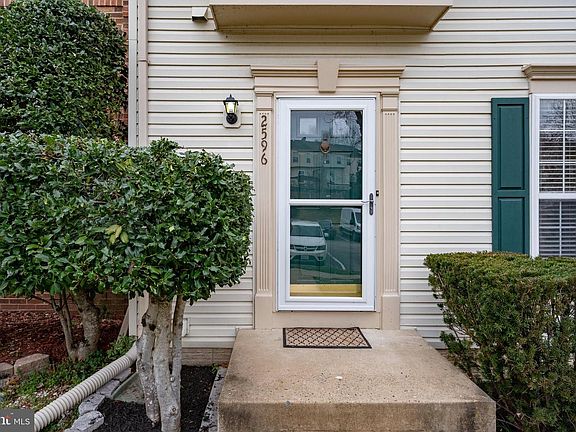 3rd image of 2596 Sylvan Moor Ln
