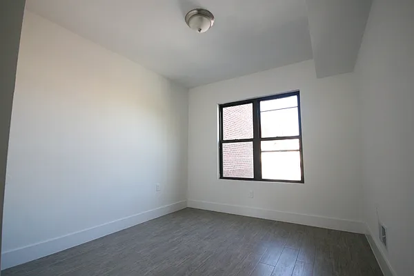 Rented by Rental Solutions Inc | media 32