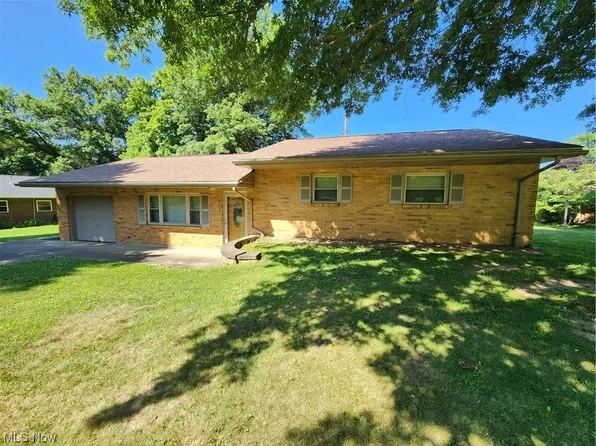 9004 Northgate Dr, Cambridge, OH 43725