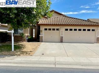 7945 Montevina Dr, Sacramento, CA