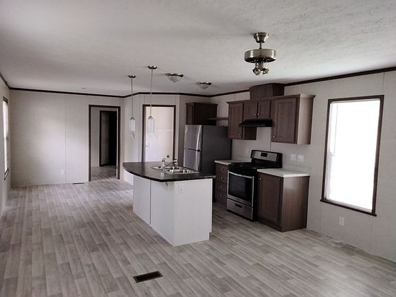 2nd image of 2575 W Martin Luther King Blvd Lot B17