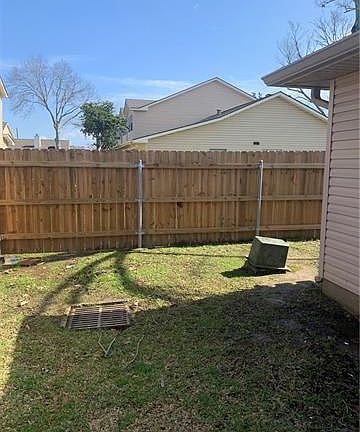 3rd image of 1700 Marseille Dr APT 13
