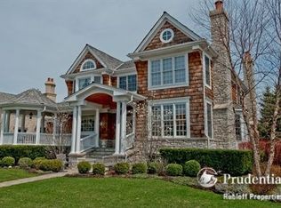 1493 Monterey Dr, Glenview, IL 60026
