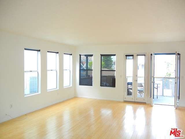 Building Photo 5
