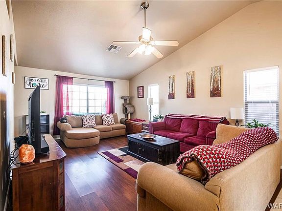 3rd image of 2743 Harrod Ave