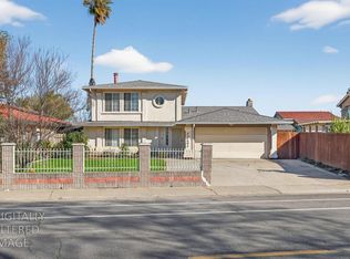 7421 Palmer House Dr, Sacramento, CA 95828