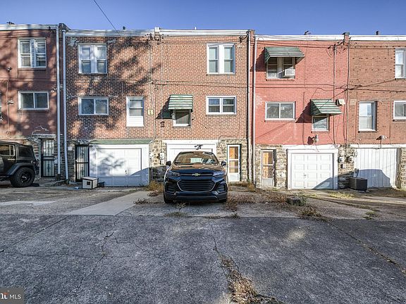 4th image of 6220 N Hancock St