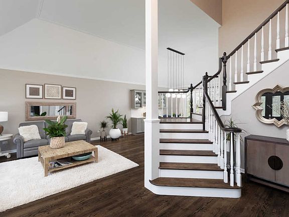 5th image of 1045 Aster Ln