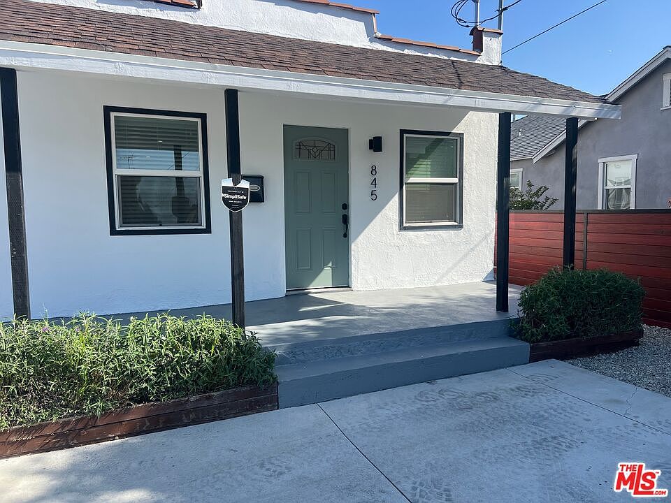 1st image of 845 W 94th St