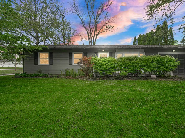 1708 Wood St, Valparaiso, IN 46383