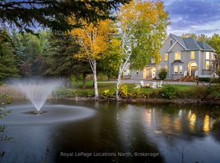 7833 Poplar Side Rd, Clearview, ON L9Y 0H6