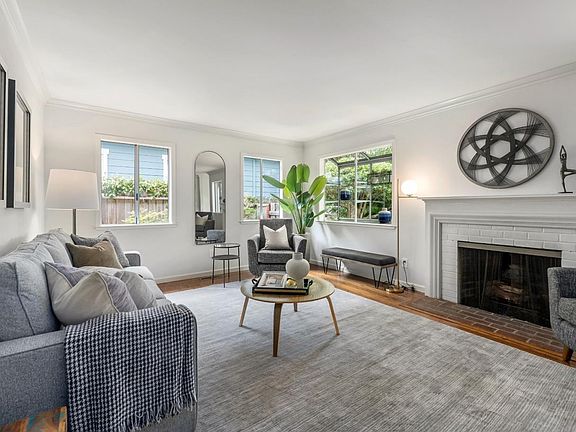 5th image of 360 Iris Way