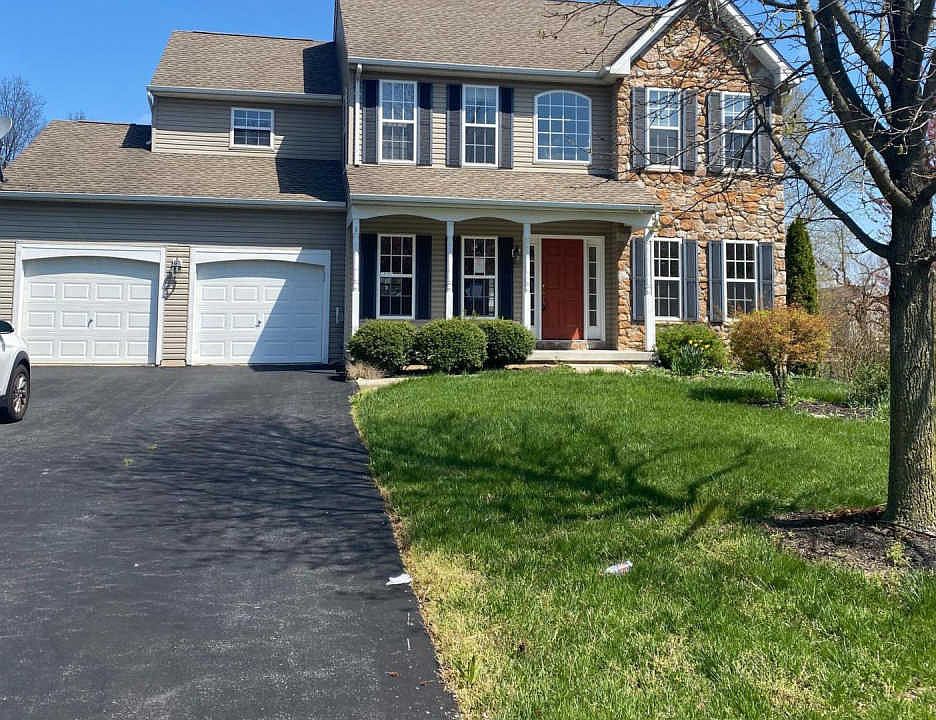 1st image of 148 Schoolview Ln