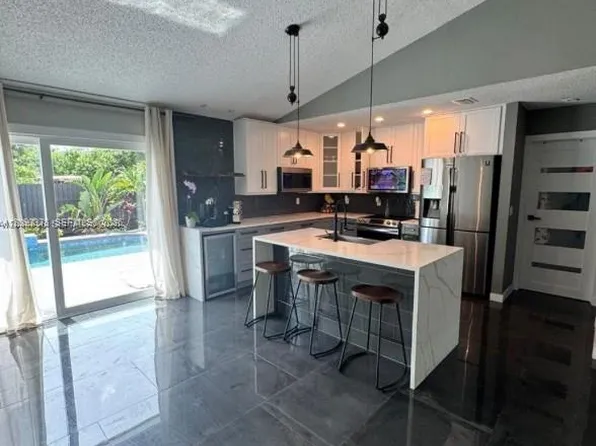 3415 55th Dr E, Bradenton, FL 34203