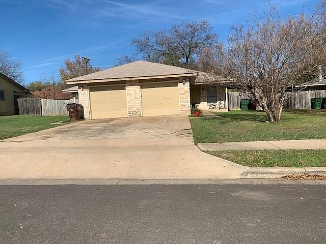2nd image of 608A Country Aire Dr