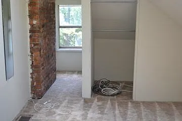 1498 Belmont Ave — Photo 2