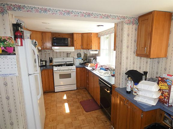 5th image of 26 Rays Rd