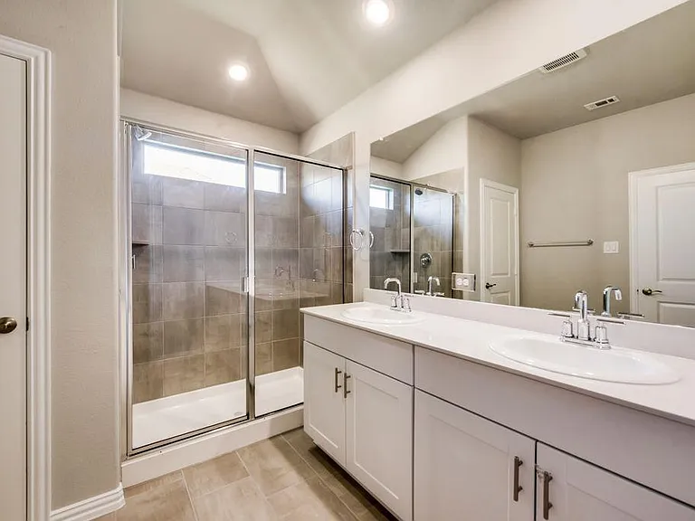 605 Cedar Springs Dr — Photo 18