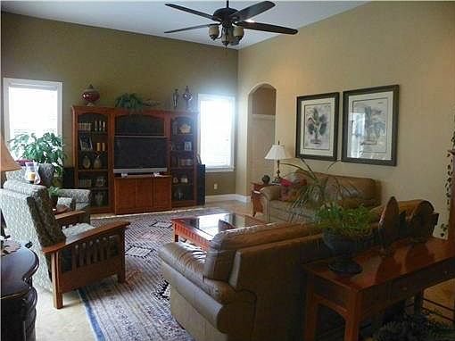 4th image of 1722 SW Sea Holly Way