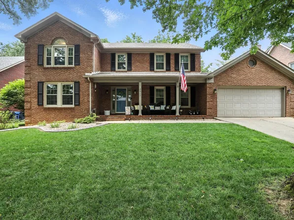 2417 Woodfield Cir, Lexington, KY 40515