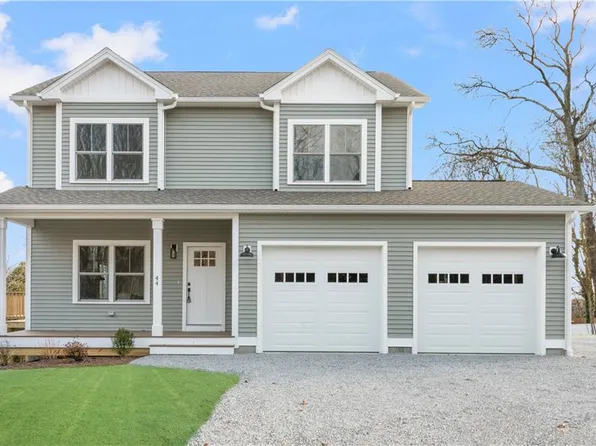 44 Oldham St, Warwick, RI 02886