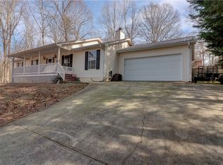 937 N Crestview Dr, Seneca, SC 29678