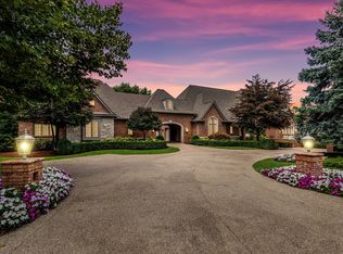 1576 Kirkway Rd, Bloomfield Hills, MI 48302