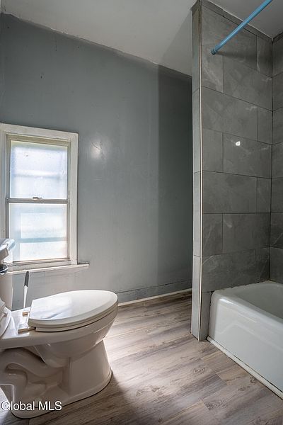5th image of 2448 Avenue B