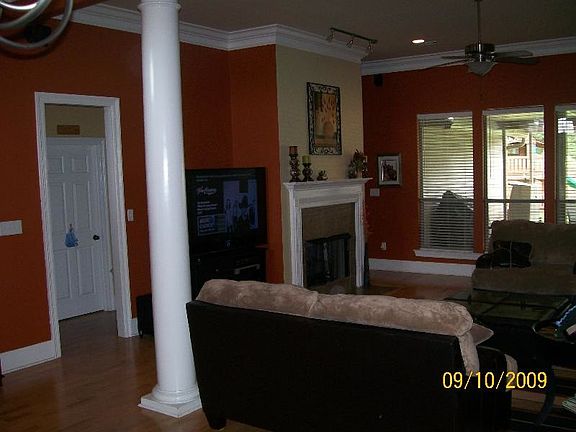 4th image of 26349 Pinecrest Dr