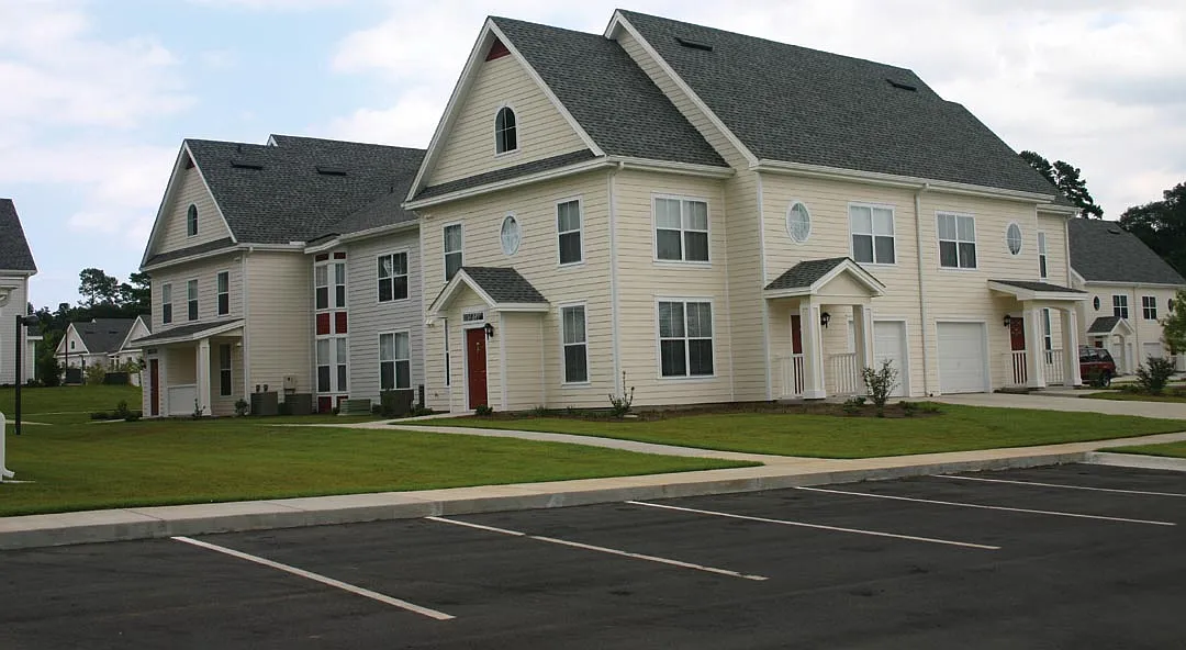 Twin Oaks at Southwood — Photo 2
