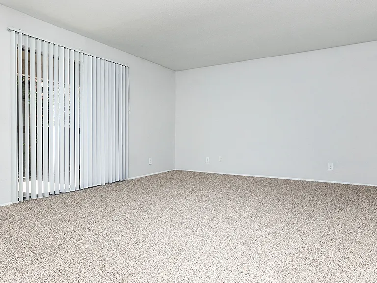 Waverly Park Apartments — Photo 5
