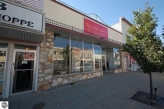 1st image of 214 W Houghton Ave