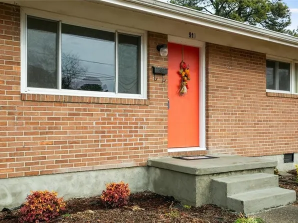 910 Warfield Dr, Portsmouth, VA 23701