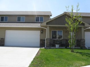 1701 Nicklaus Dr, Aberdeen, SD 57401