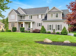 11 Elise Ln, Dartmouth, MA 02747